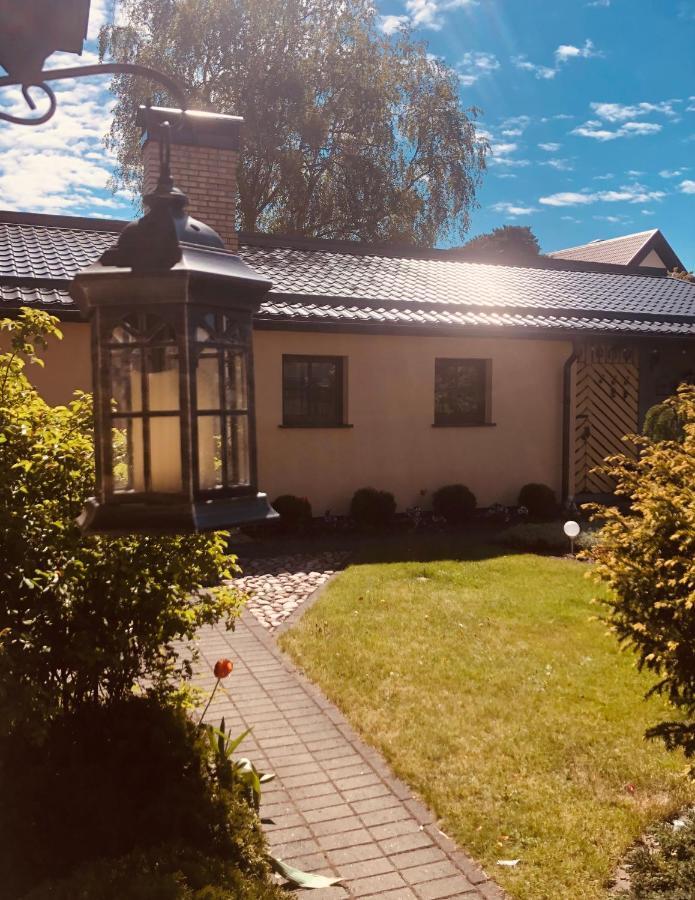 Anni Appartement Ventspils Buitenkant foto